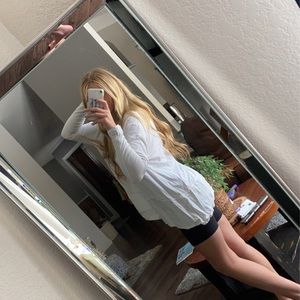 White lululemon shirt